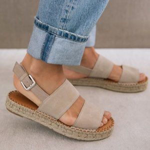 ALOHAS Camel Double Strap Sandal, size EU38